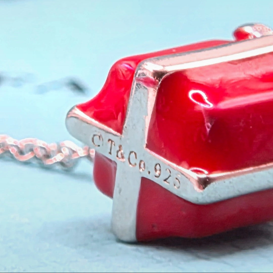 Christmas Present Necklace